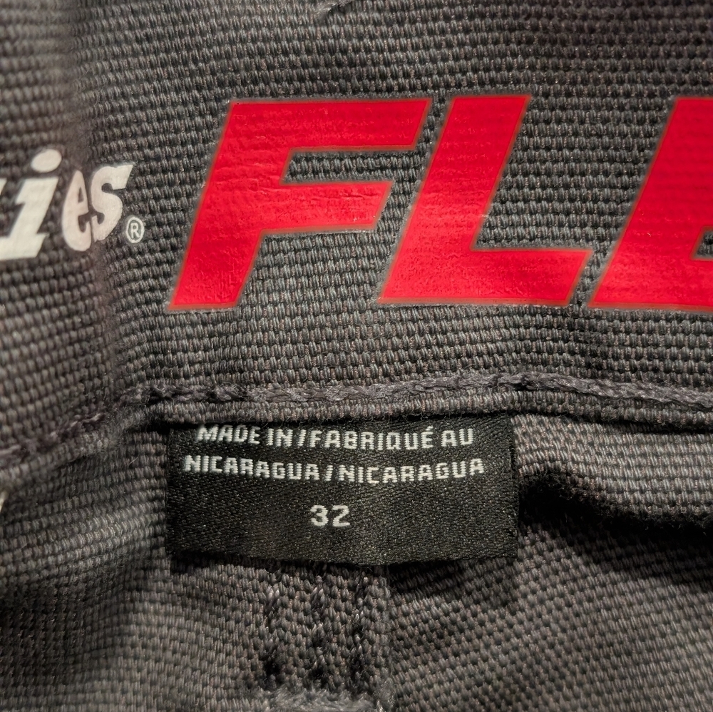 Dickies FLEX Men's Dark Charcoal Flat Front Work Shorts Size 32 - Picture 5 of 11